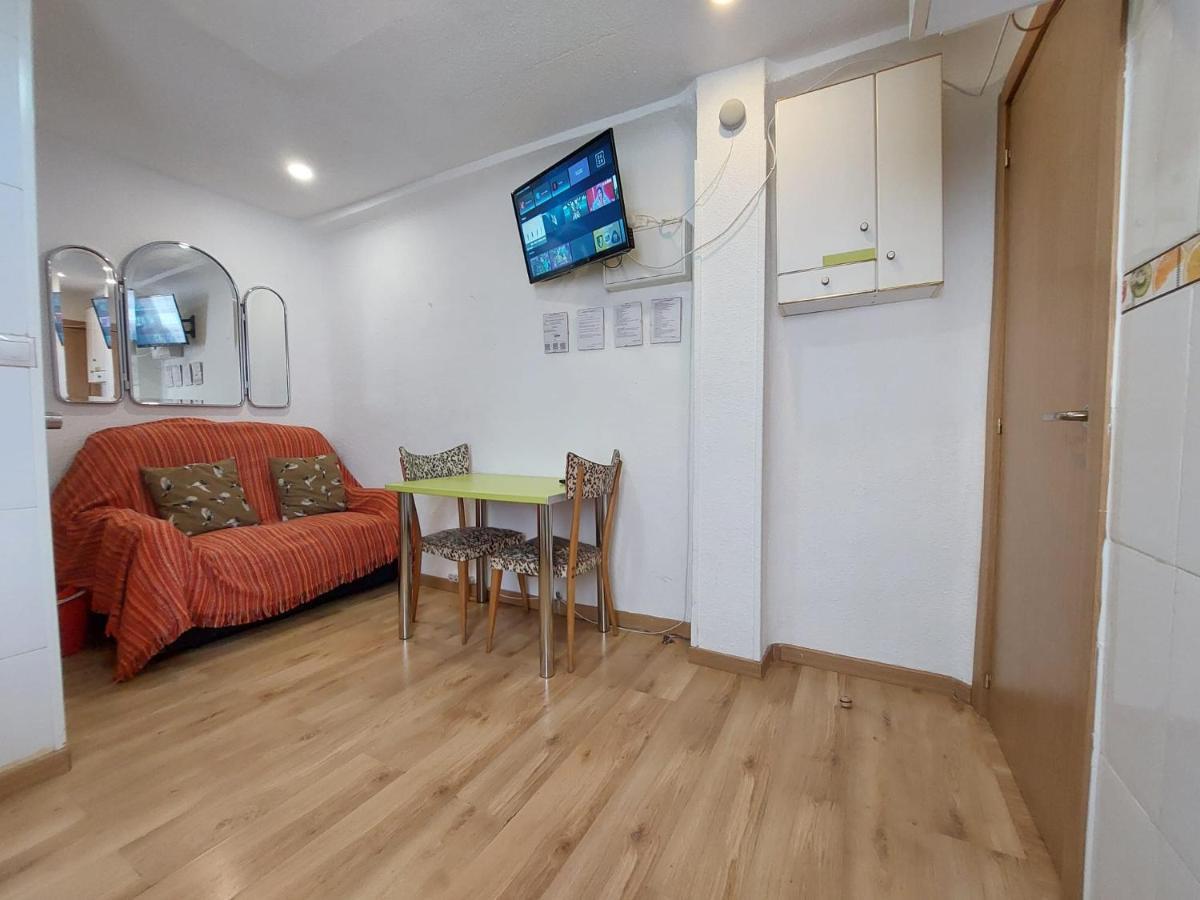 Homestay Extremadura มาดริด ภายนอก รูปภาพ