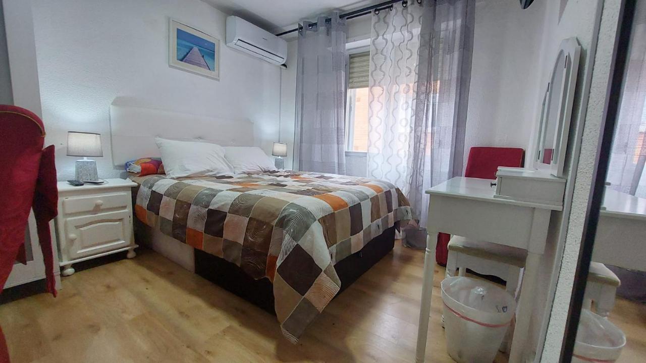 Homestay Extremadura มาดริด ภายนอก รูปภาพ